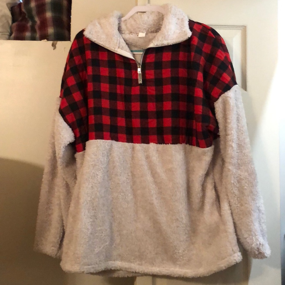 sweatshirt